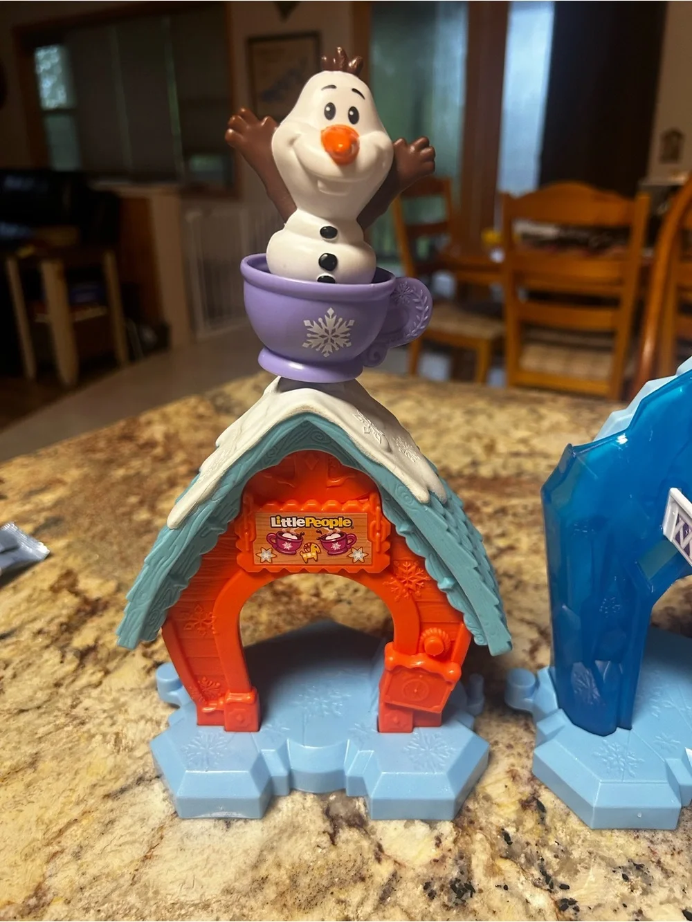 Fisher-Price Frozen Complete Set: Olaf, Elsa, Anna & Their Corresponding House